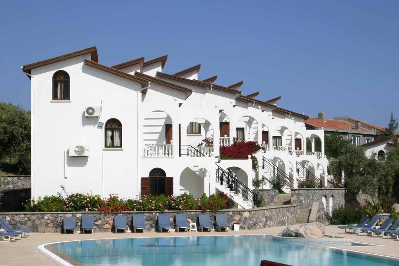 Altinkaya Holiday Resort Kyrenia  Exterior foto